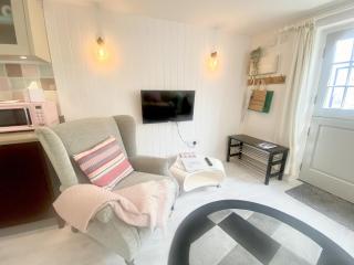 LB Newgate - 1