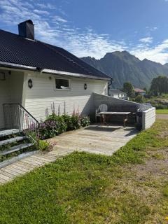 Cozy small house with amazing view - Hennes - 4