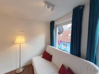H3R Exclusive apartment in St Pauli, for men only - 2