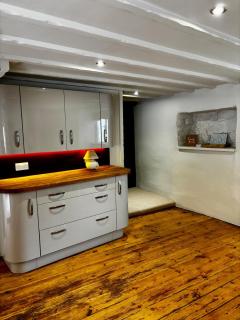 Restway Cottage - 2