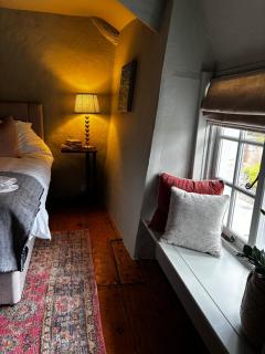 Restway Cottage - 1