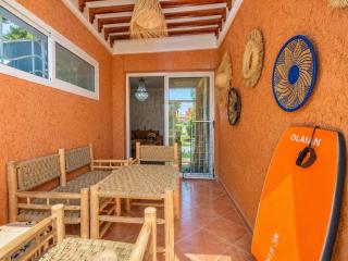 Cozy & Unique Stay. 200 m to the Beach ! - 1