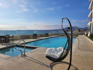 Luxury Beachfront Condo in Rosarito Pool & Jacuzzi - 5