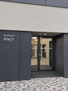 Family Apartment Near City with Garage & Balcony - 1