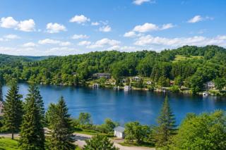 Romantic Huntsville Lakeview Escape with Fireplace and Games - 0