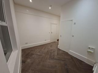 Luxury New-Build 6-Bed HMO Coventry - 8