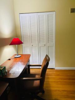 B2 A private room in Naperville downtown with desk and Wi-Fi near everything - 1