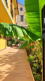 The Little Prince Hotel - 4