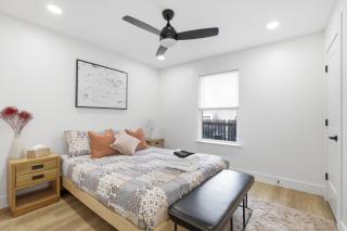 Modern ATX Social House - 7