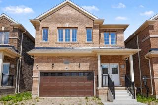 Modern Home, Office, Free Parking, Sleeps 4 - 8