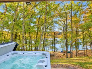 Lakefront, Hot Tub, Beach, Free Boats, Pets OK - 8