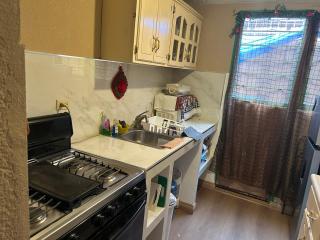 Ideal 2-Bedroom House, Consulate Appointment, Airport - 8