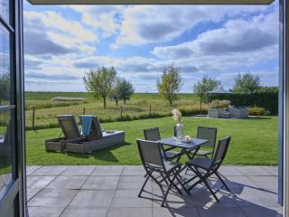 SeaLuxe Residence 27C - 8