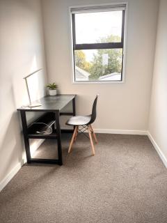 Luxury 2-Bed Townhouse Opposite Northlands Mall - 5