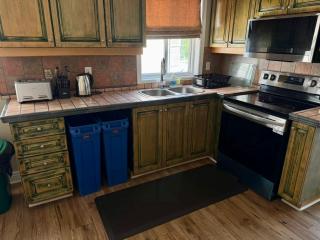 Spacious Bright Home In Woodbridge - 5