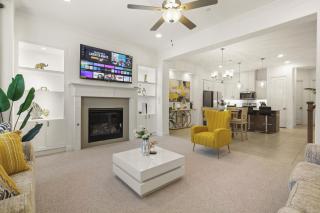 CloudOak Residence,13min from DFW Airport, Prime Spot, Shop & Dine Nearby - 0