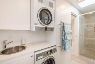HighTide, 142 Sandy Point Rd - romantic getaway on the waterfront - 3
