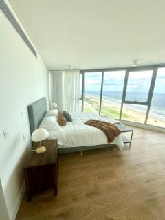 LUXURY apartment in Trump Tower, oceanfront - 9