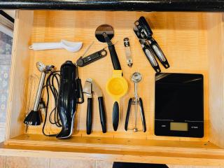 Bella Basecamp - Sleeps 11, Hot Tub, Sauna, On-trail next to OZ Bike Park - 5