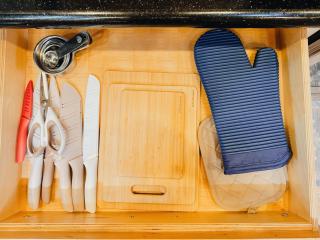 Bella Basecamp - Sleeps 11, Hot Tub, Sauna, On-trail next to OZ Bike Park - 2