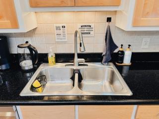 Bella Basecamp - Sleeps 11, Hot Tub, Sauna, On-trail next to OZ Bike Park - 1