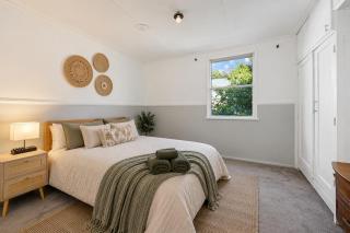 7 beds & Spacious Stay - 6