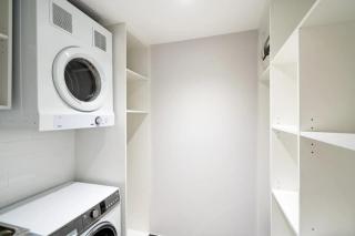 Osprey 901 Luxury 2 Bed 2 Bath Apt with Water View - 4