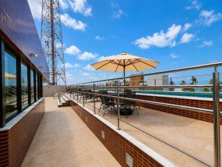 Season Flat com Varanda,Piscina Rooftop - A 1min do Centro e das Piscinas Naturais - 2