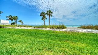 LaPlaya 104A - 2