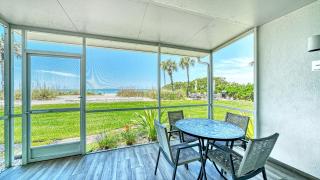 LaPlaya 102B - 4