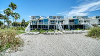 LaPlaya 102B - 2