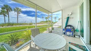 LaPlaya 105B - 6