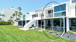 LaPlaya 105B - 3