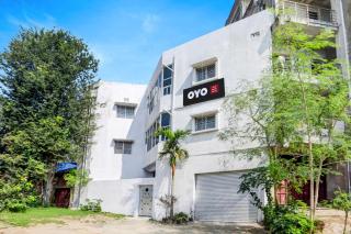 Hotel O by OYO Ranchi Retreat - 1