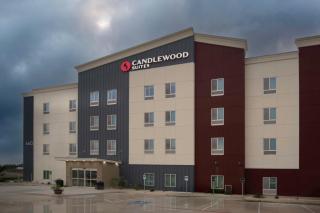 Candlewood Suites Orange by IHG - 7