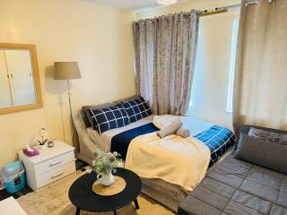 Private Family Room- Stays 3 Near BHX NEC - Birmingham - 3