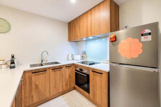 Modern 3BR Retreat - Private Patio - Sleeps 6 - 1