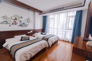 Zhangjiajie Highlights Guesthouse Free Fresh Coffee, Custom Travel Plans, Free Ticket Support, Free Self-service Laundry, Free Water & English-speaking Front Desk - 3