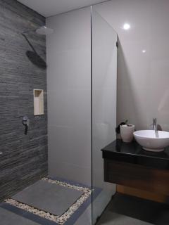 Room pool villa in denpasar - 7