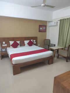 Kottaram Hotels Ottaplam - 2
