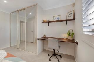 PinkDoor, Caravan Parking, Pets, Cosy Wood Fire - 3