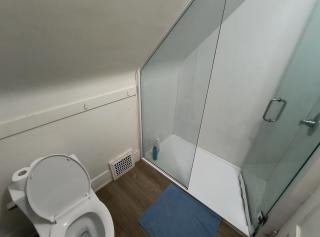 Upper floor 6450 Cedarhurst street - 0