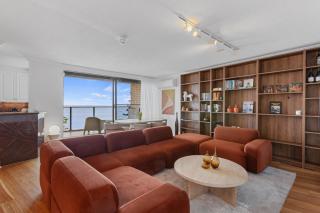 Oceanfront Retreat in Glenelg - 8