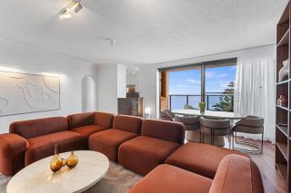 Oceanfront Retreat in Glenelg - 7