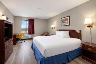 Days Inn by Wyndham Battlefield Rd/Hwy 65 - 5