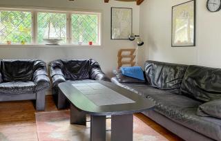 Awesome Home In Bredaryd With House Sea View - 8