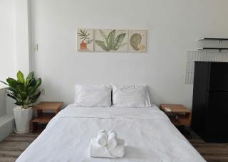 J Guesthouse - 9