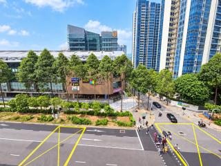 A Hotel Farrer Park - Newly Renovated - 5