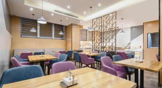 Borrman Hotel Fangchenggang High-speed Railway North Station Crystal International - 8