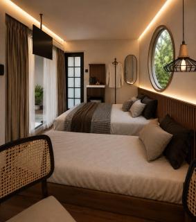 Guru Giri Family Studio 3Pax Private Pool Villa Yogyakarta - 6